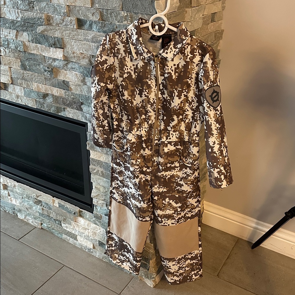 Tactical Costume Army/SWAT Camouflage Jumpsuit with Patches Kids Size 5-6